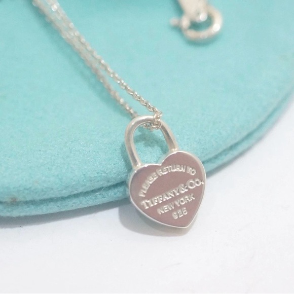 Tiffany & Co. 💯% Auth Return Mini Lock Heart Necklace w/Pouch ✨925 Sterling✨EUC - Picture 2 of 4